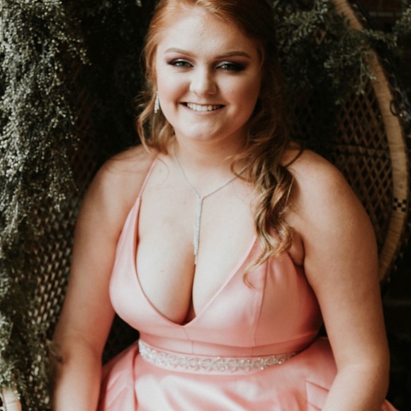 Sherri Hill Prom Dress - Picture 2 of 5